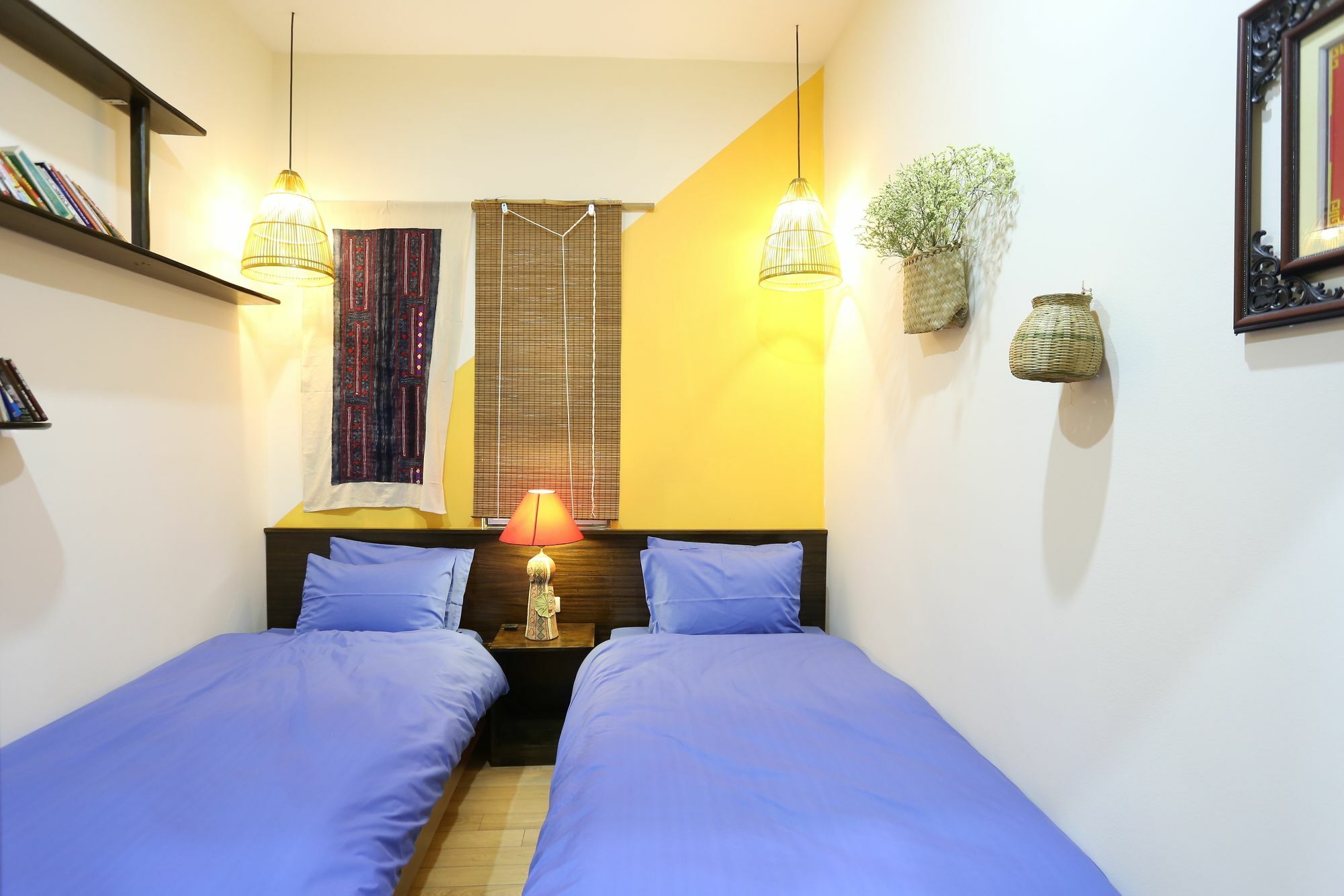 Tuti Lakeside Homestay Hanoi Exteriör bild